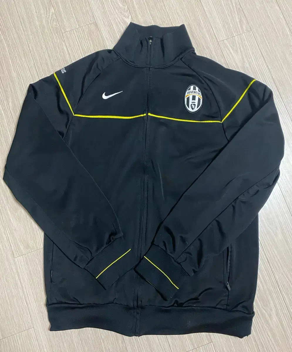 Nike Juventus Old School Jersey Tracktop M