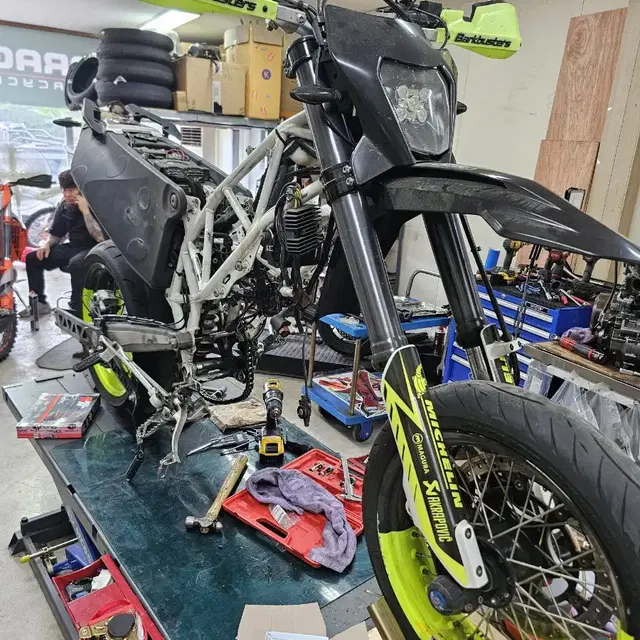 supermoto701 슈퍼모토701 허스크바나