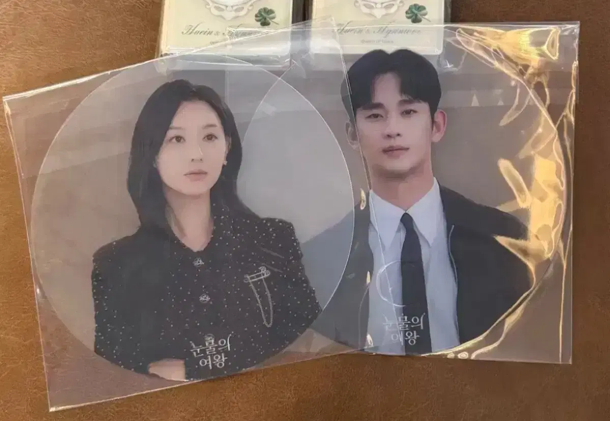 (Set 0.8) Queen of Tears pop up Fan kim jiwon Kim Suhyun