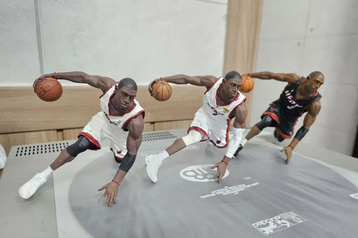 3 MacFarlane NBA Legend Dwyane Wade Figures bulk (last sale)