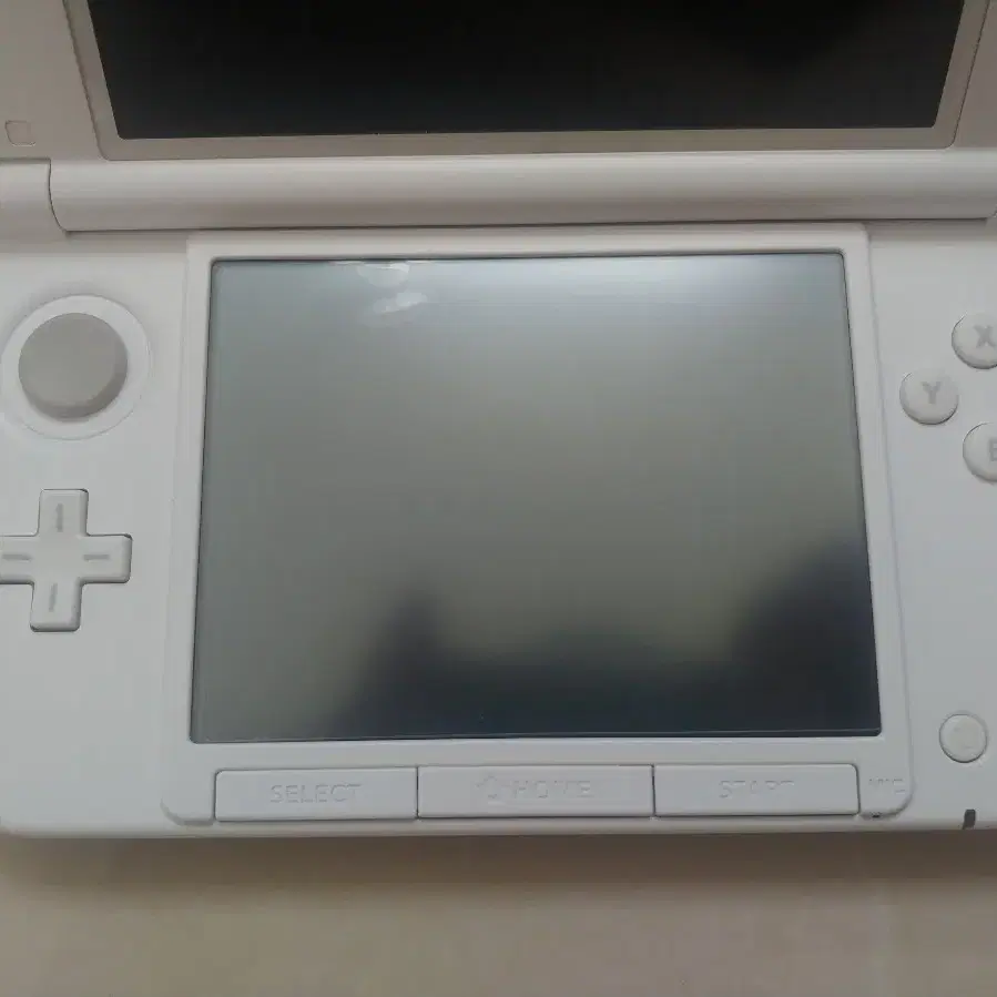 닌텐도 3ds xl 피카츄 에디션 순정. 충전기 포함