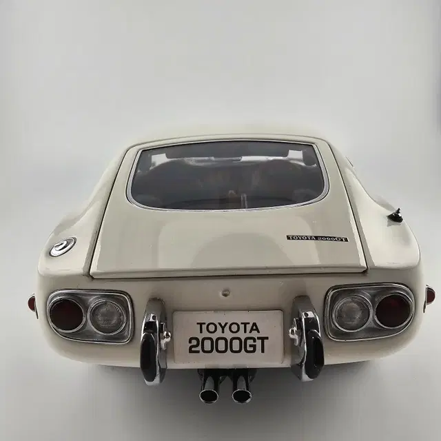 AUTOartTOYOTA2000GT쿠페(1:18)[6745_0252+#]