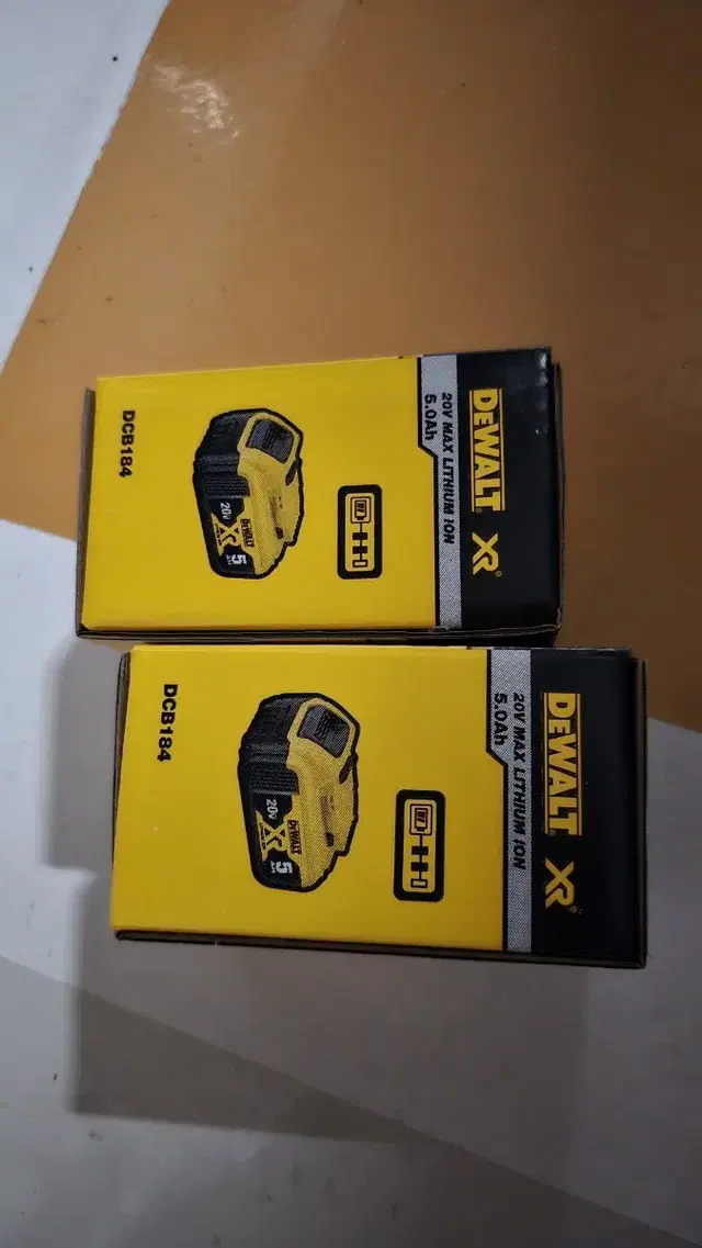 디월트 Dewalt dcb184 5ah 베터리 2024년 2개 일괄