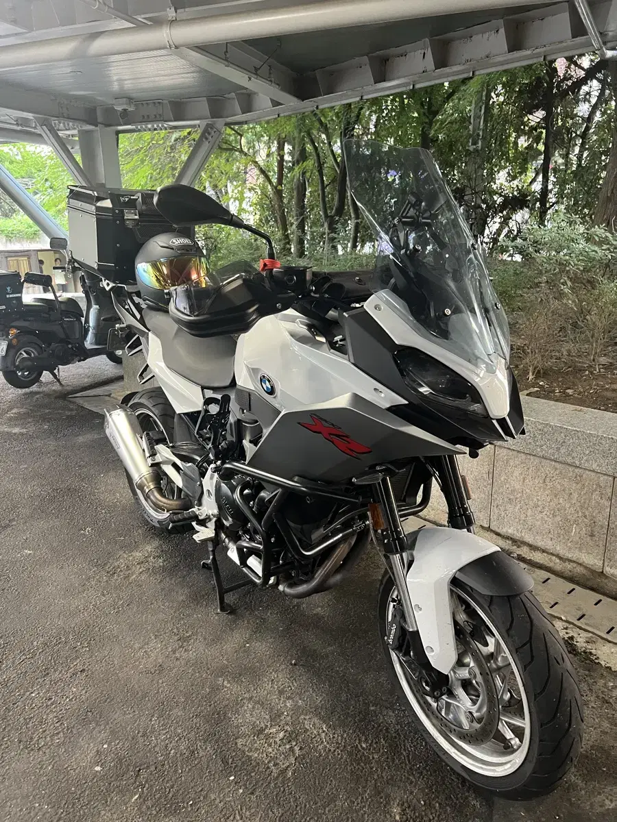 Bmw f900xr 화이트 22년식