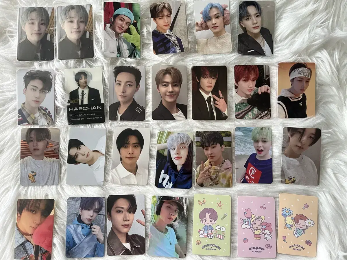 NCT photocard wts / jaehyun mark haechan jisung jeno jaemin johnny renjun chenle etc.