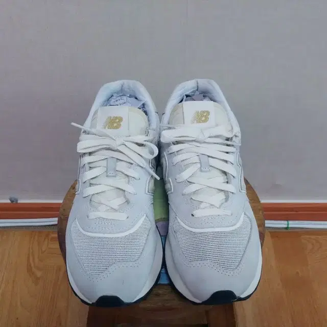 250 ) NEWBALANCE (뉴발란스) 정품 남녀공용 운동화