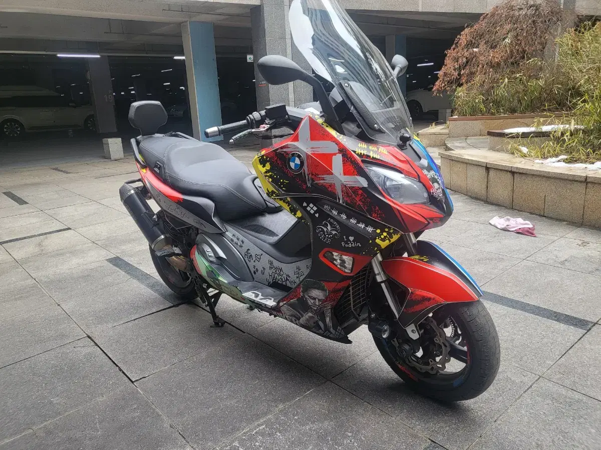 17년식 BMW C650S 조커스킨 팝니다