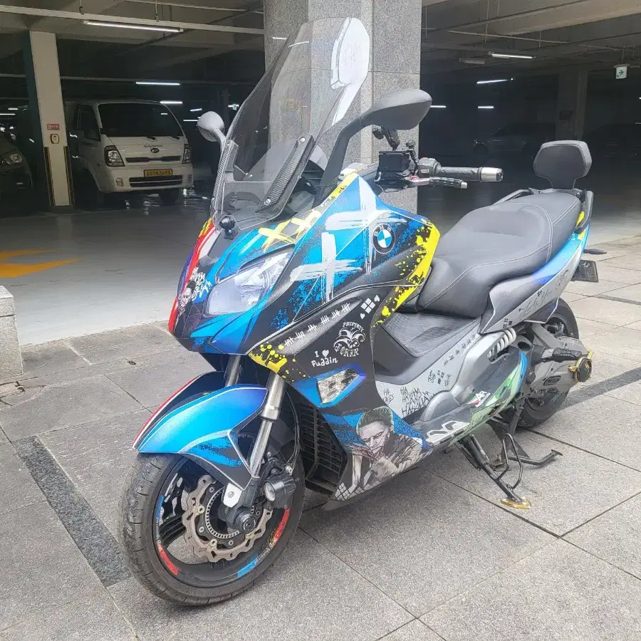 17년식 BMW C650S 조커스킨 팝니다