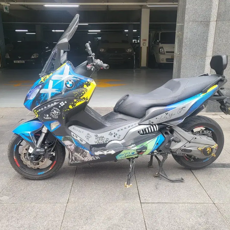 17년식 BMW C650S 조커스킨 팝니다