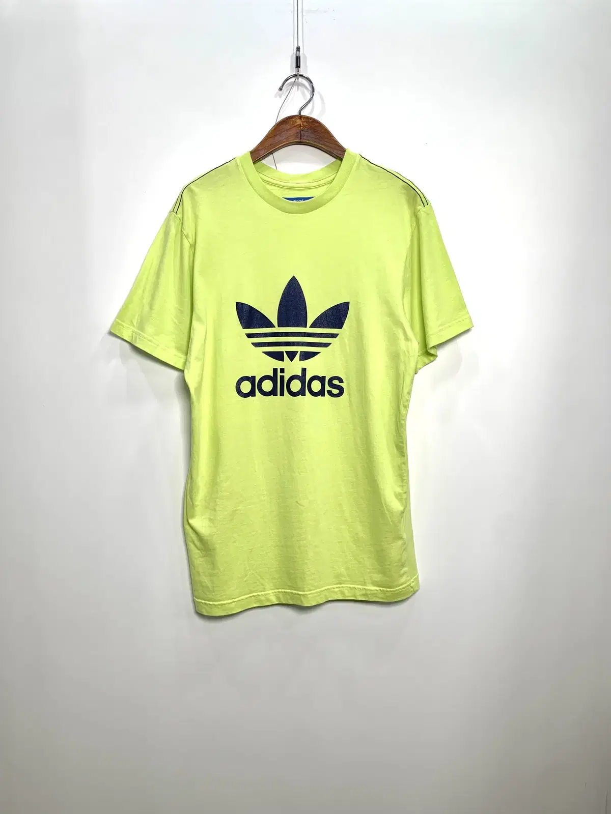 adidas Fluorescent Stitching Vahn