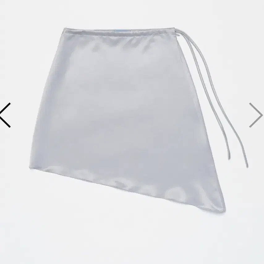 노앤뮤트 diagonal line satin skirt (실버)