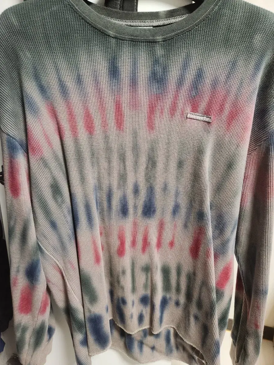 This Is Never That Tie-Dye Man-to-Man