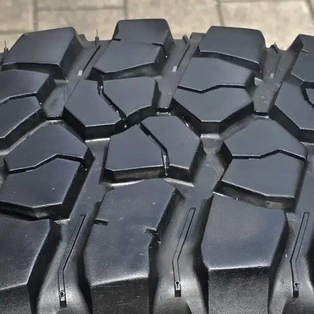 BFgoodrich MT 255 75 17 중고타이어 2본 판매