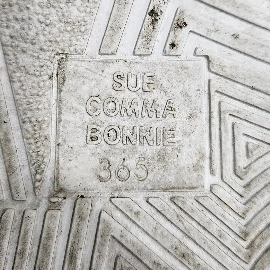 SUE COMMA BONNIE  뱀피가죽 스니커즈