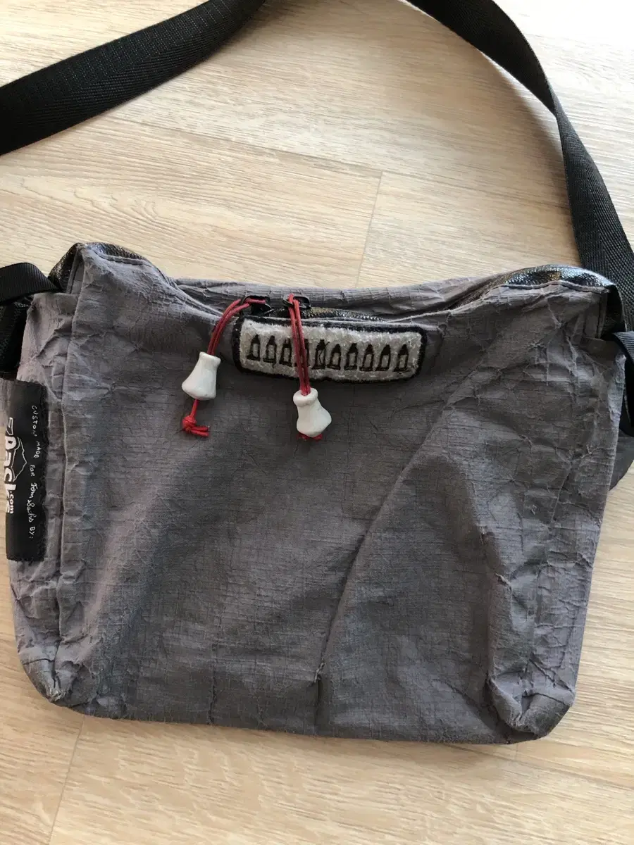 톰삭스 패니백 Tomsachs fanny pack