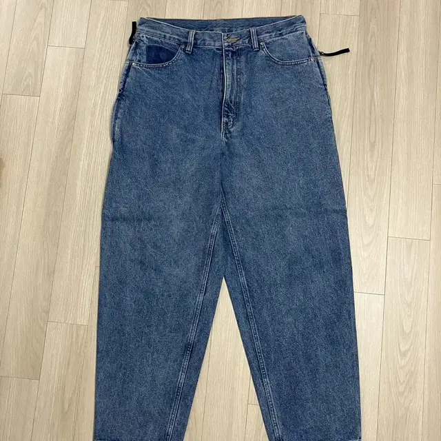 SSZ peel off denim