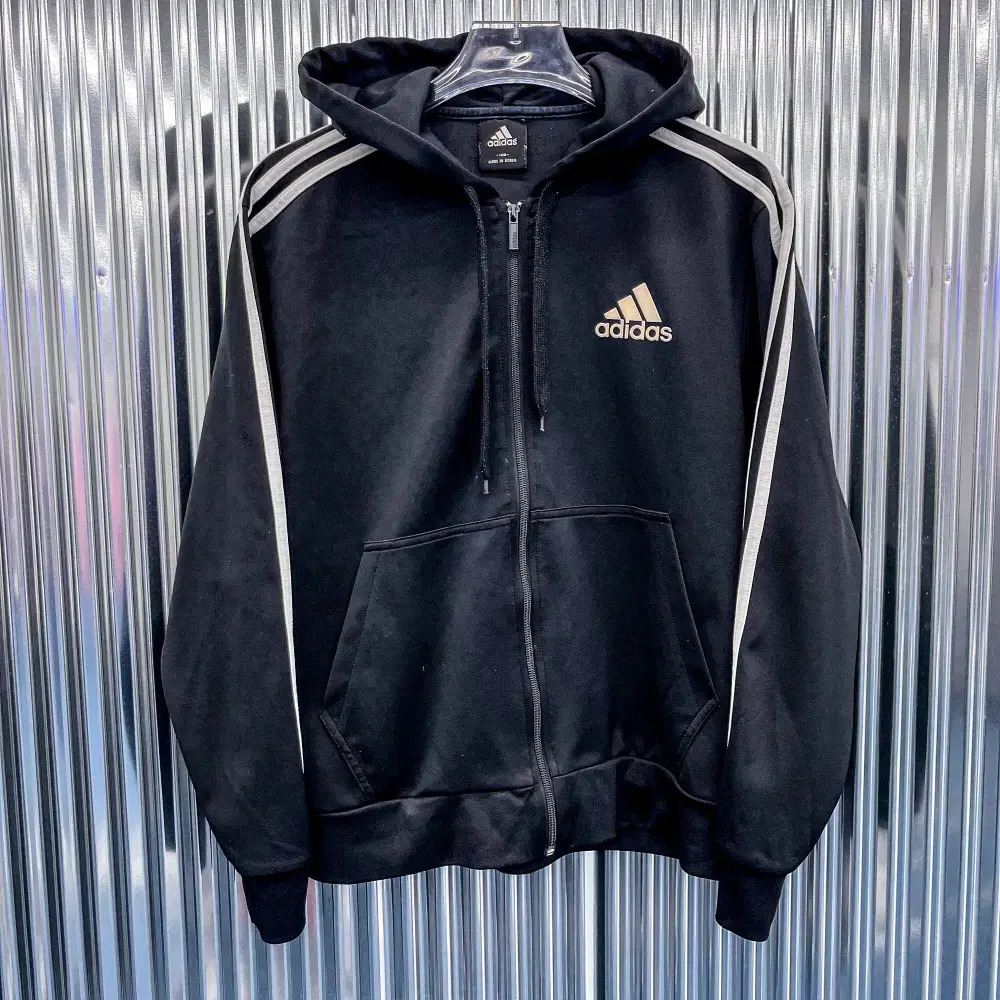 adidas Old School Track Hooded Jacket (Domestic M) CC243