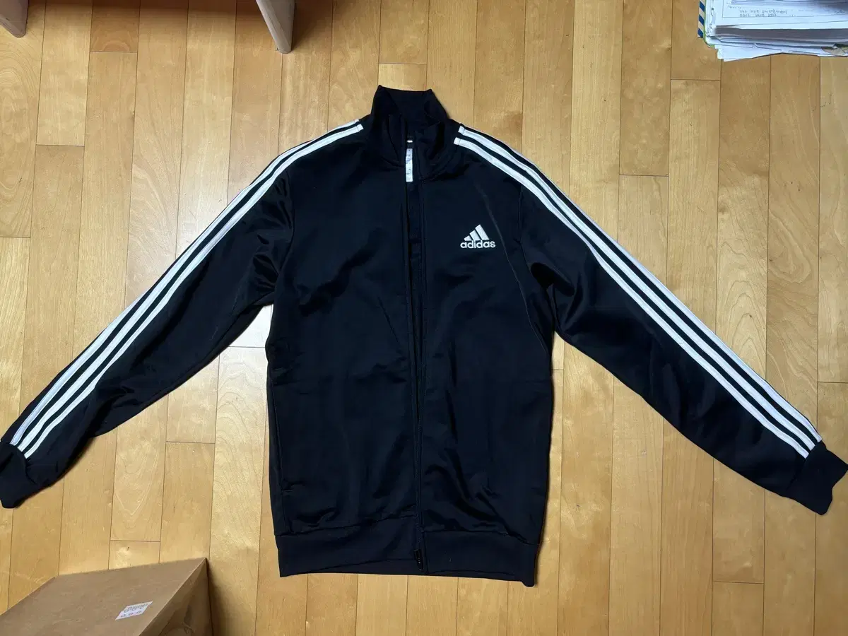 adidas Essential 3st Track Suit