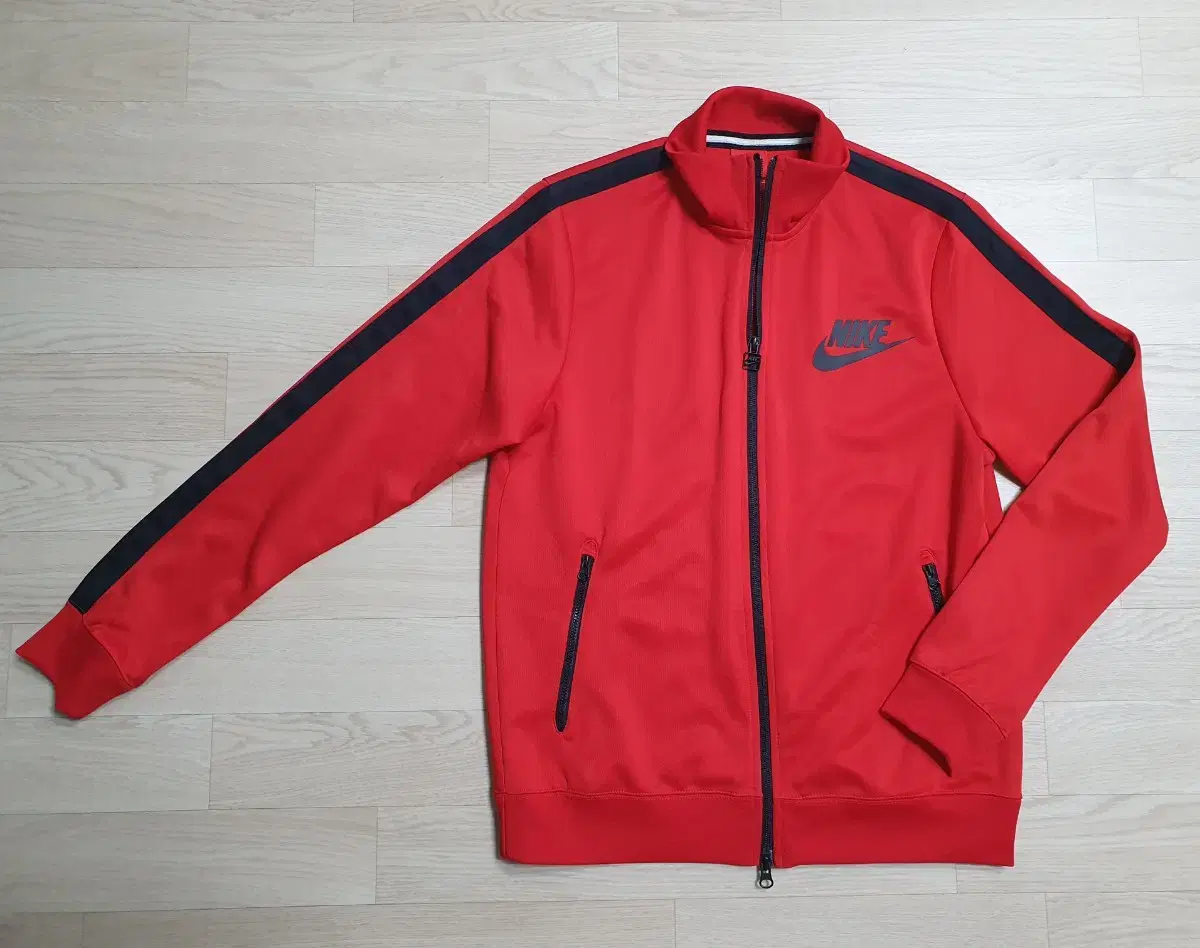 Nike Training Jersey Zip Up L 100