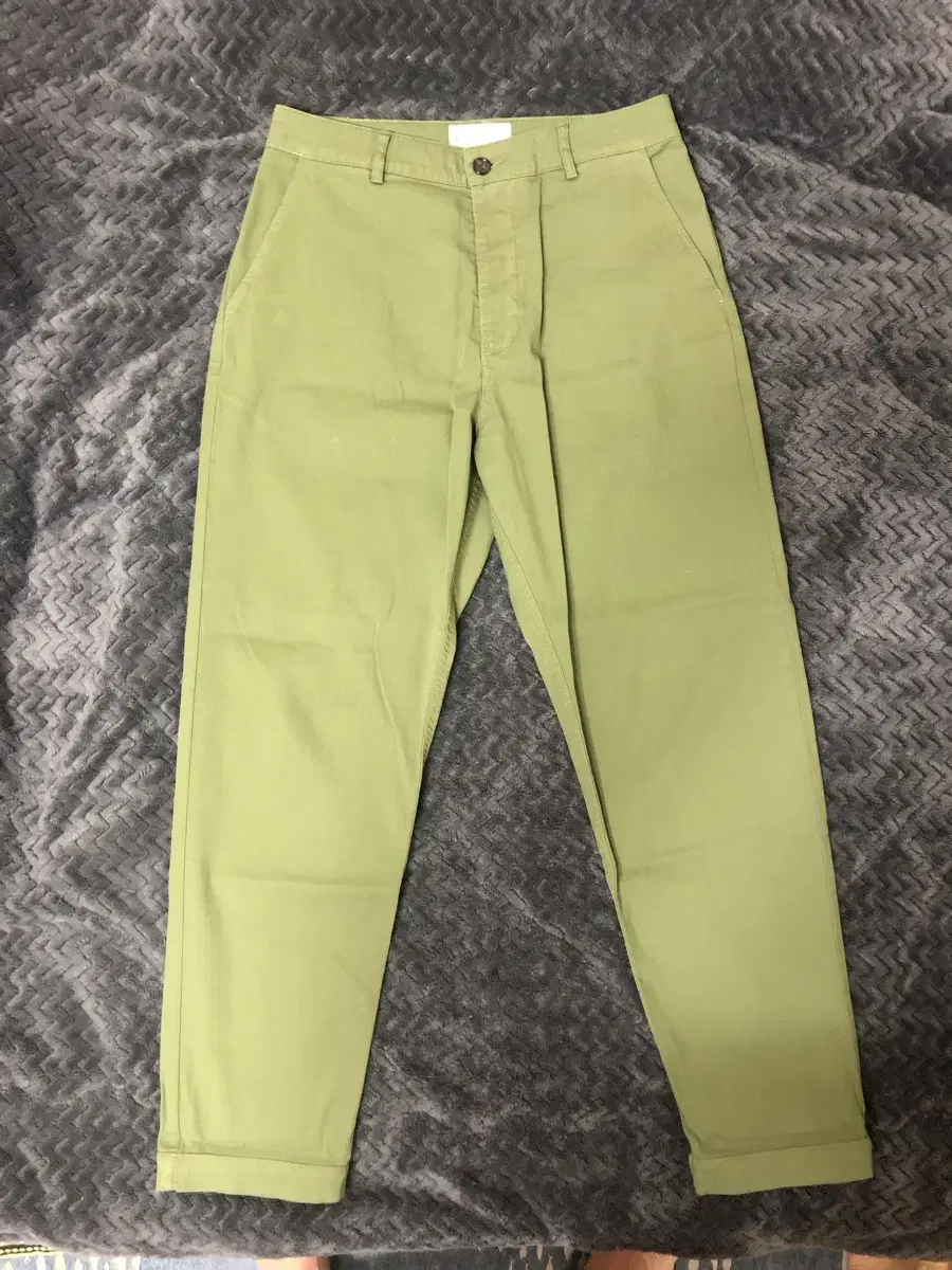 Sells Universal Studios Military Chino[30]