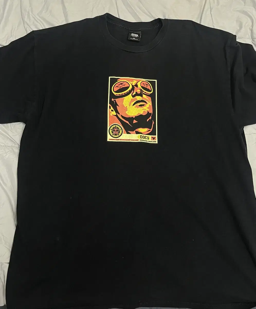 Obey Short Sleeve XL