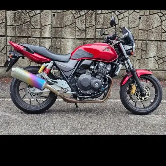 15년식 cb400 vtec 모리와키 슬립온 팝니다.