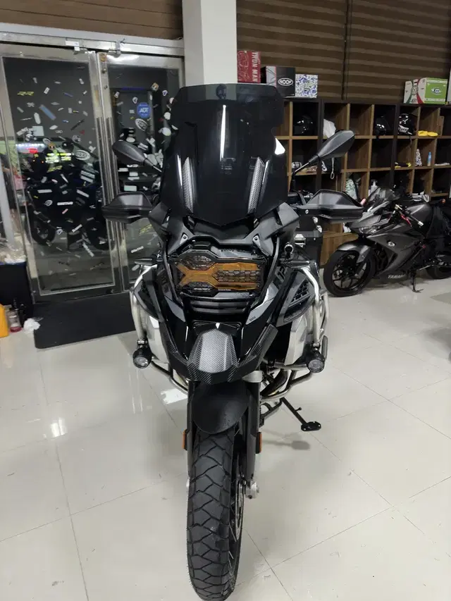 2023 1250GS ADV  T/B