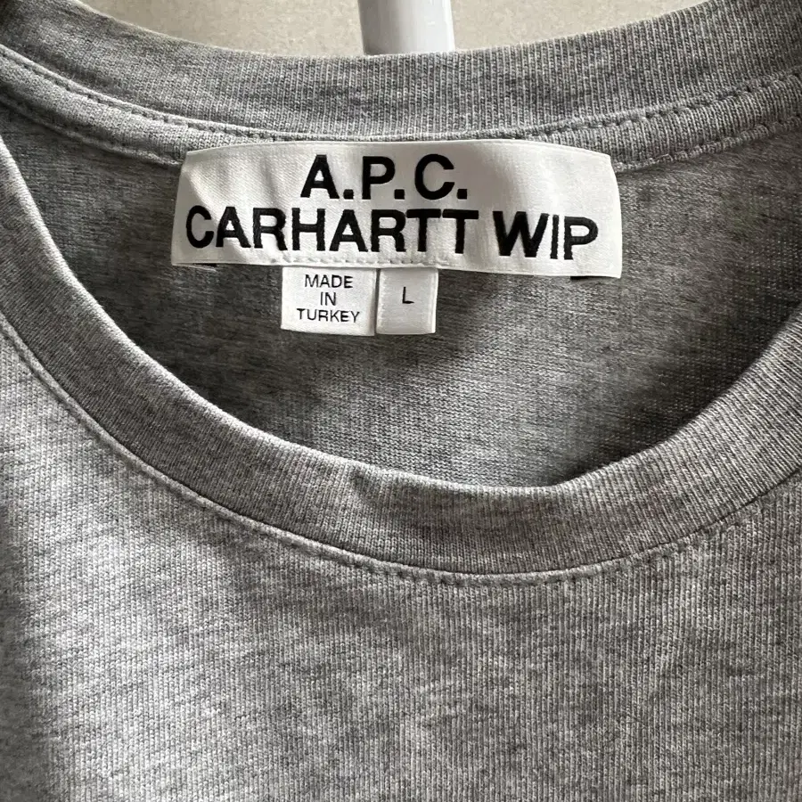 칼페쎄 A.P.C X carhartt 티셔츠 그레이(L)