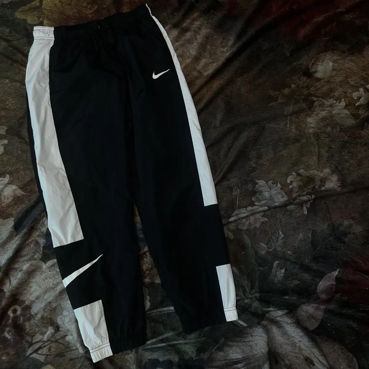 Nike Swoosh Big Logo Black Track Jogger Pants S Track Jogger Pants Jo Adidas