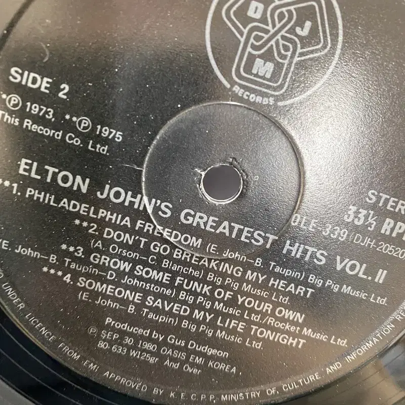 ELTON JOHN GREATEST HITS  LP / AA3735