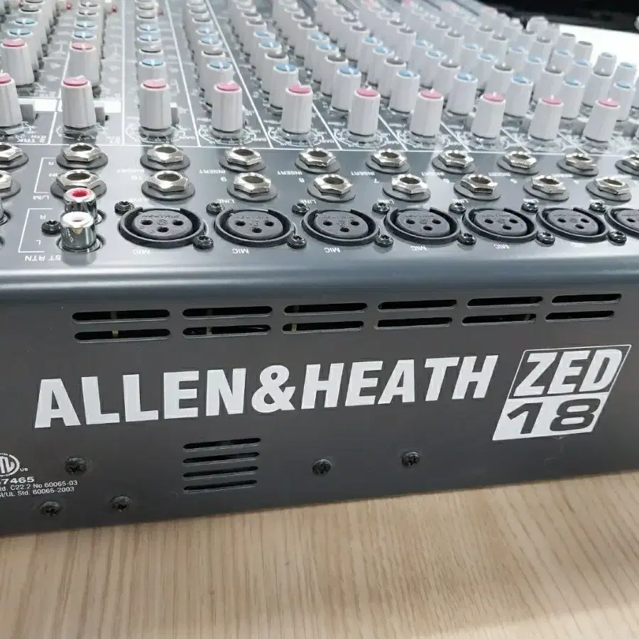 알랜히스 ALLEN&HEATH  ZED-18 믹싱콘솔 믹서 상태 A