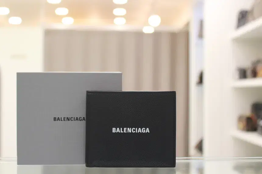 Balenciaga Logo Cash Square Fold Bifold Wallet 5945491 Department StoreFull set A+grade