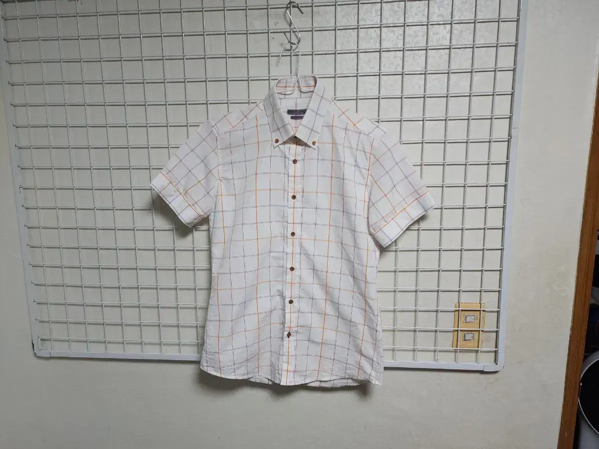 Vinocheck Short Sleeve Shirt(Men's 95-90)