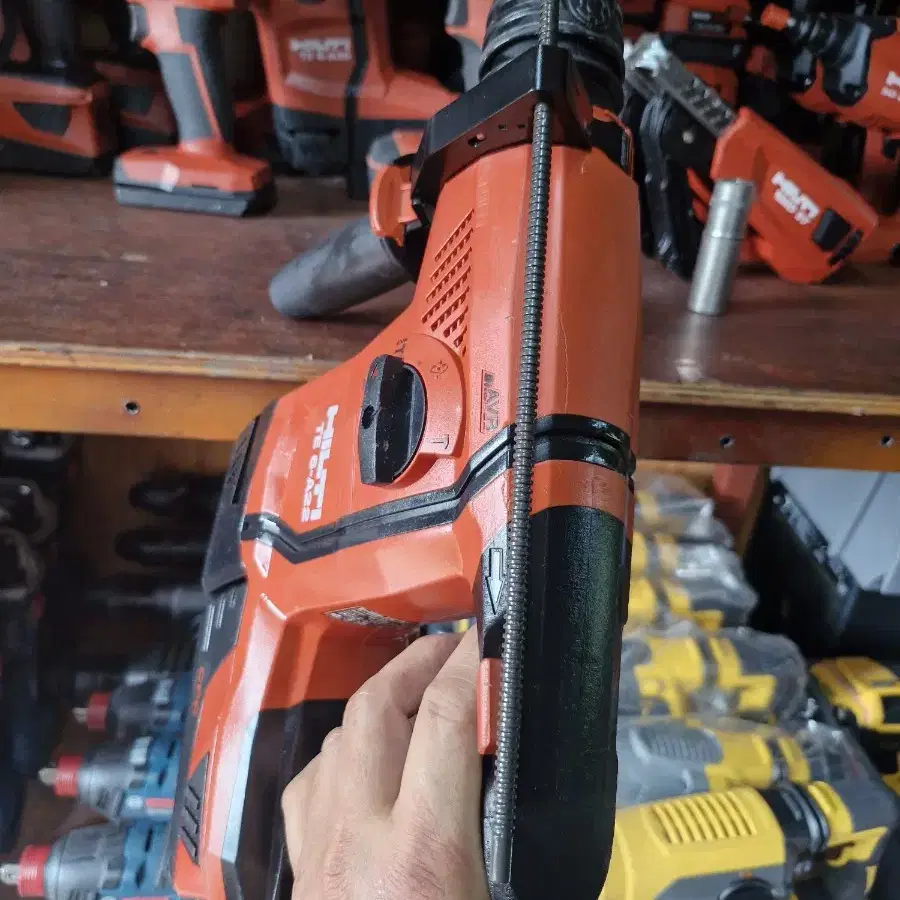 [HILTI]힐티충전함마드릴TE6A22AVR 2023년.로타리함마드릴