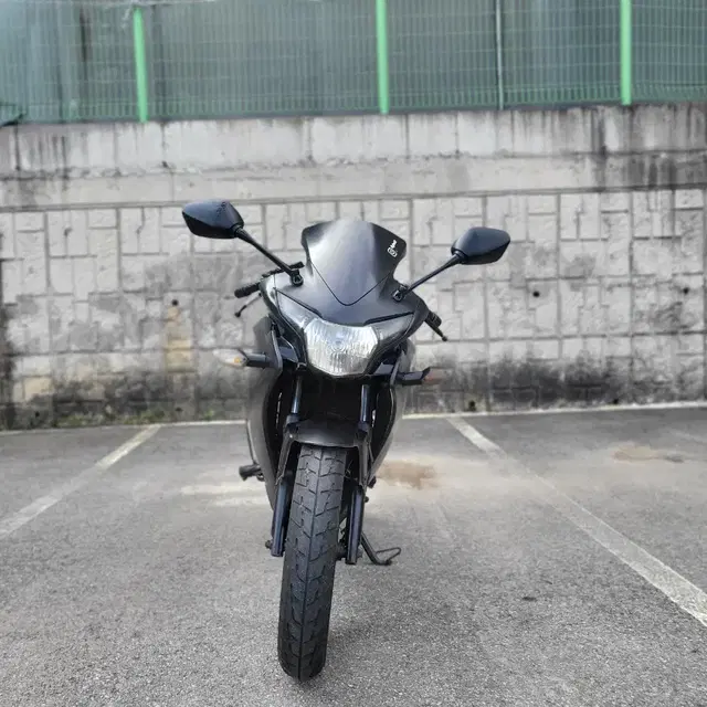 12년식 cbr125 흑마 판매합니다.