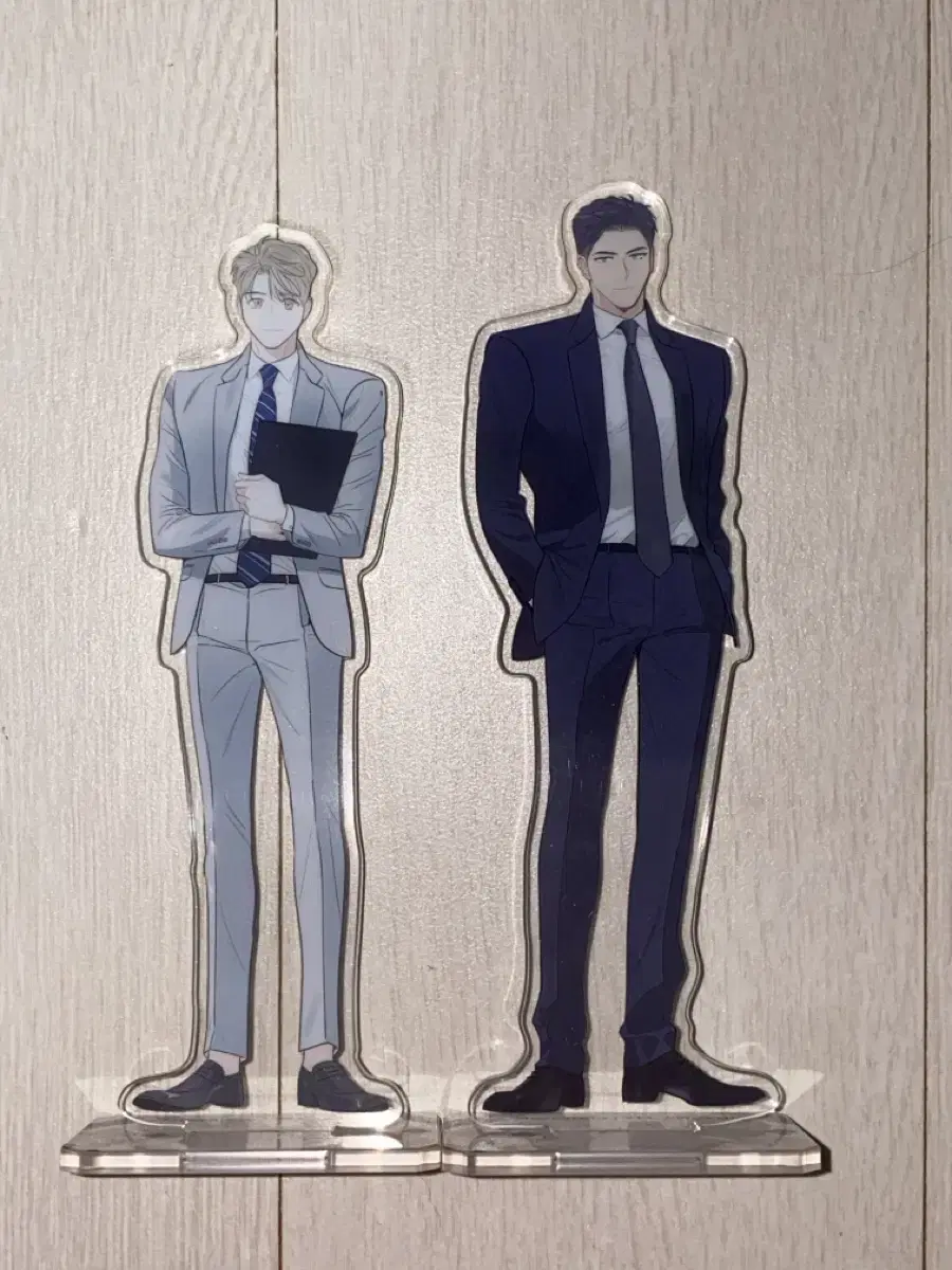 BL New employee acrylic stand sold wts