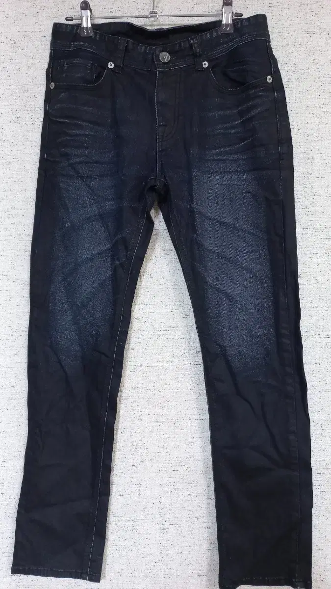 MLB Jin Blue Straight Fit Jeans (30)