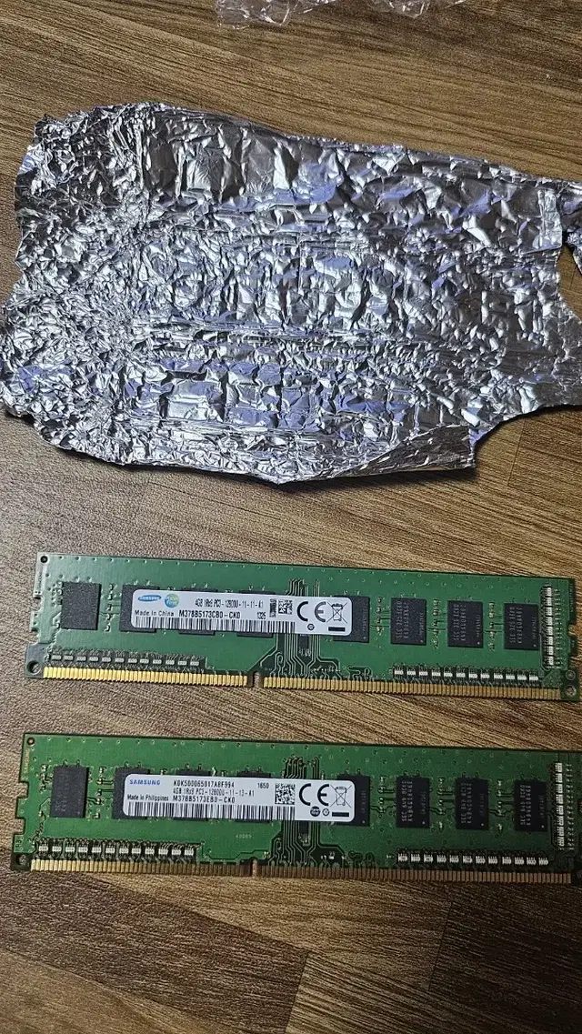 삼성 4G DDR3 12800U 단면 데스크탑용 2개