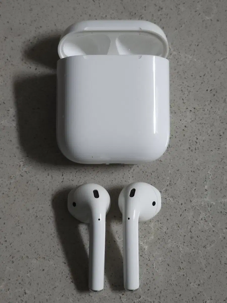 AirPods 1