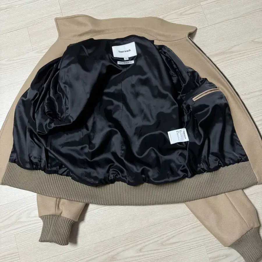 토니웩 Italian wool short bomber jacket