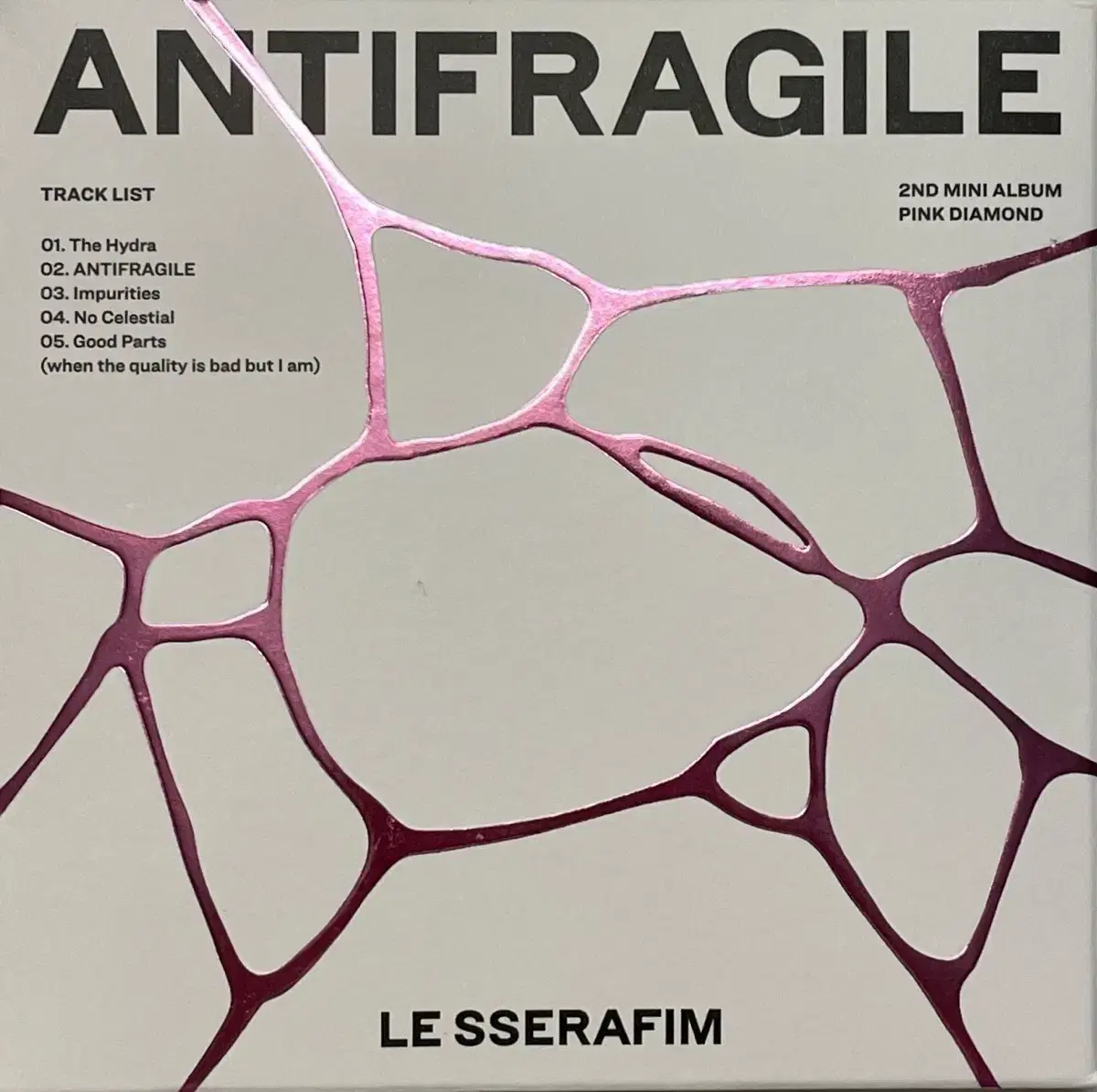 Le sserafim antifragile album