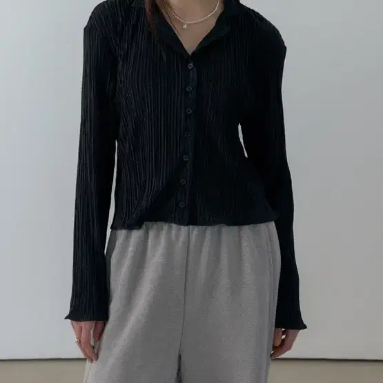 Pleats Cardigan (Black)