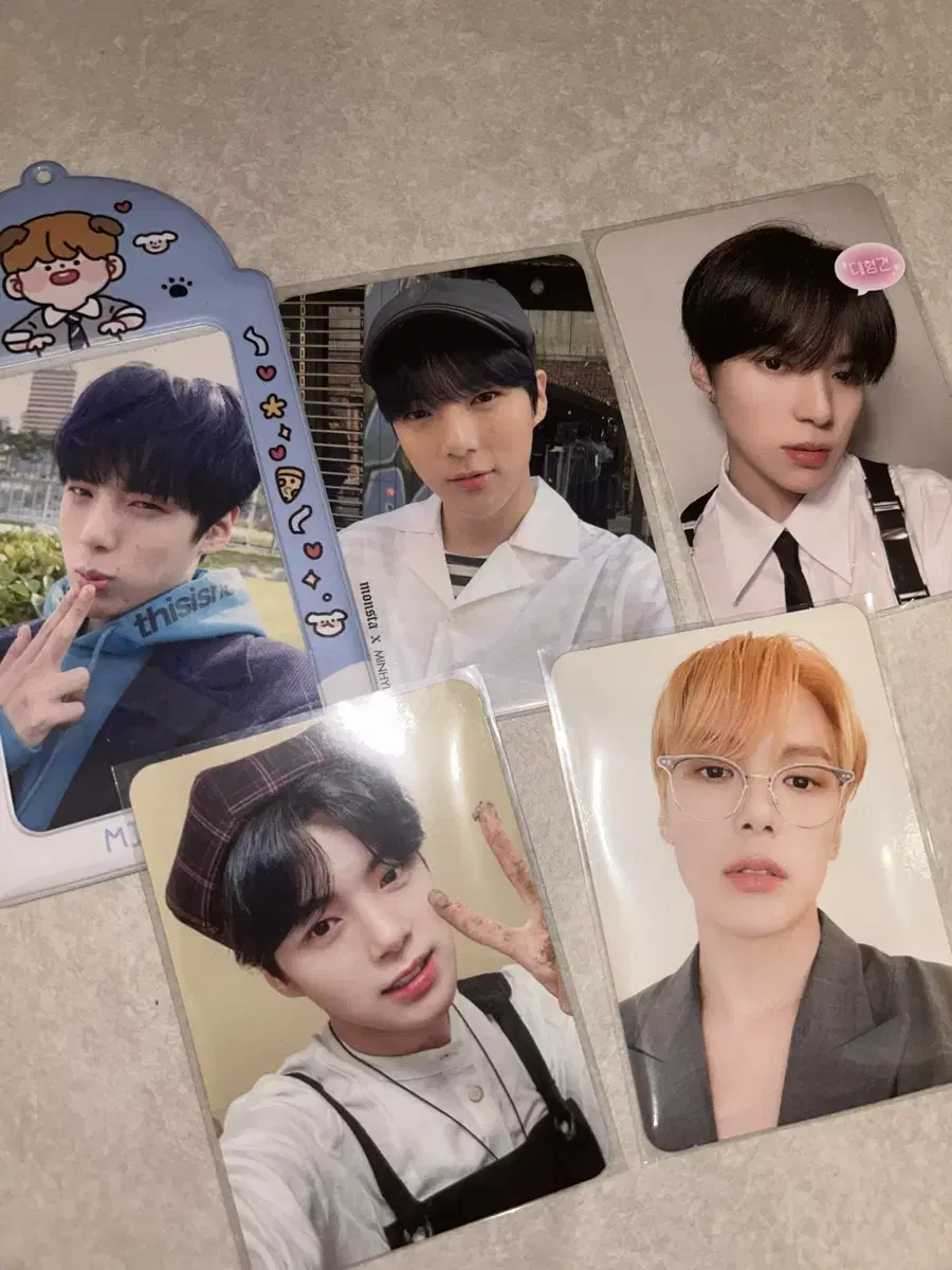 (many.disposed) monsta x monstax minhyuk lee minhyuk photocards photocard sell