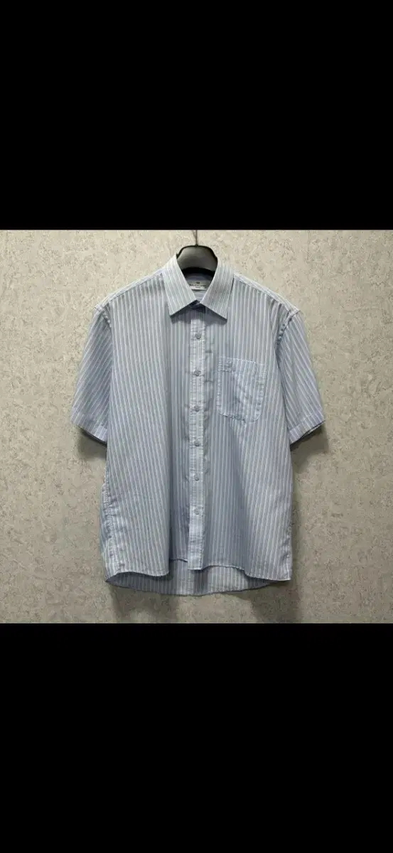 100 Balenciaga Men's Short Sleeve Shirt