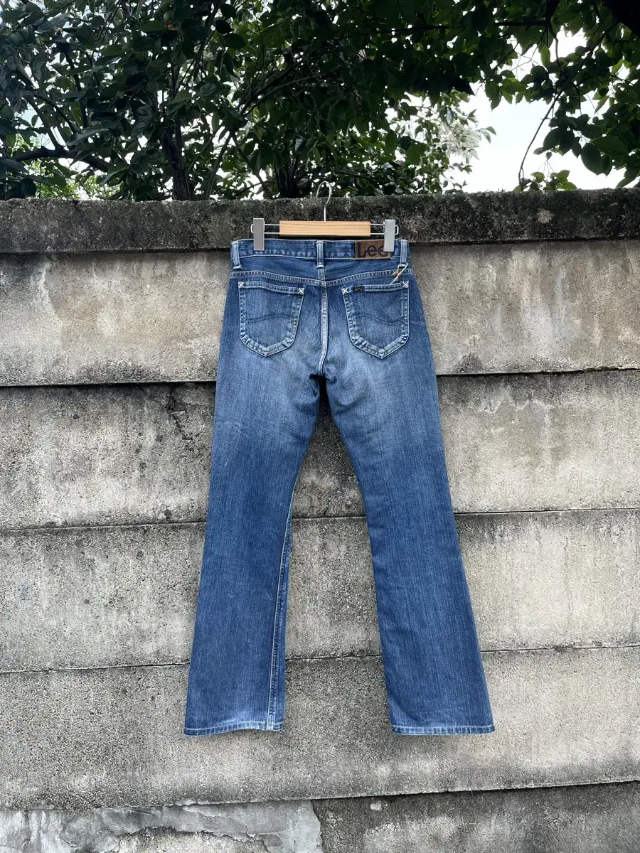 (28)Vintage Lee