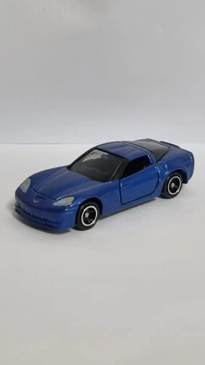 (Discontinued) Tomica No. 5 Chevrolet Corvette Z06