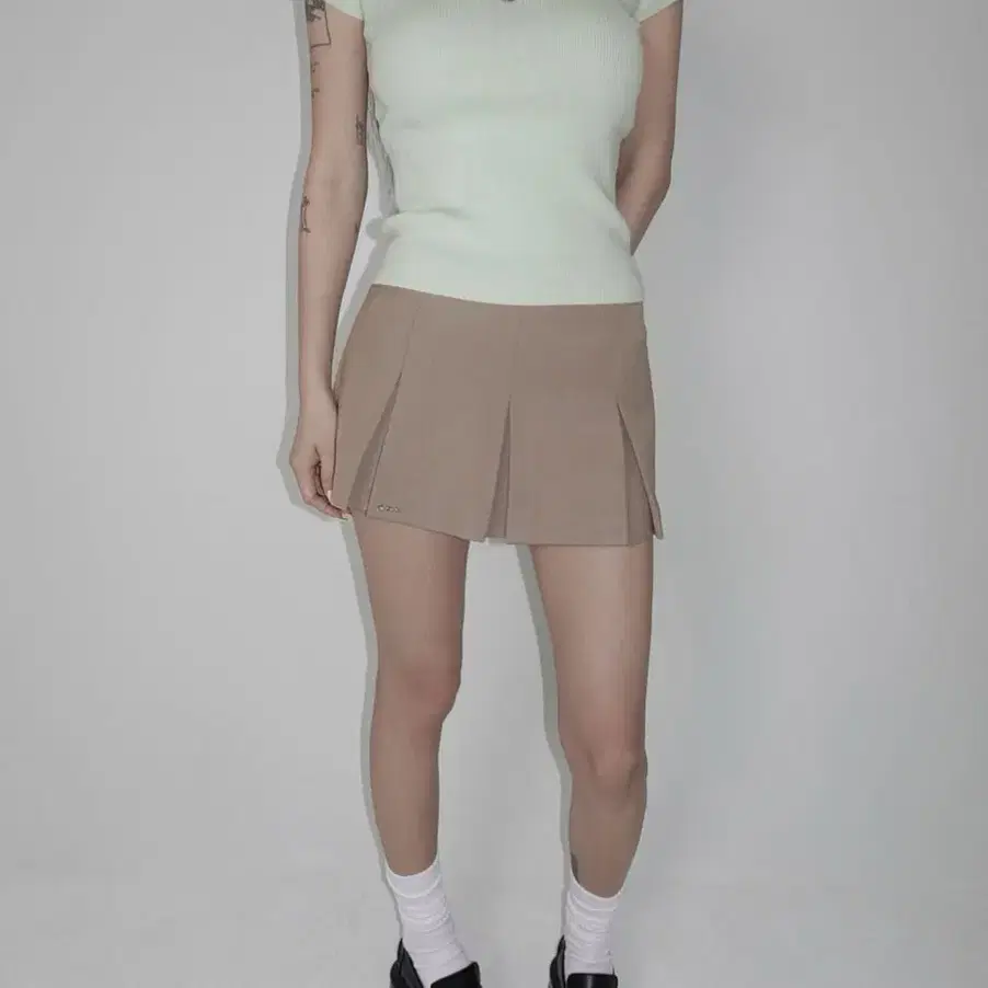 PaleJade Jenny Knit T-Mint 페일제이드 반팔니트브이넥