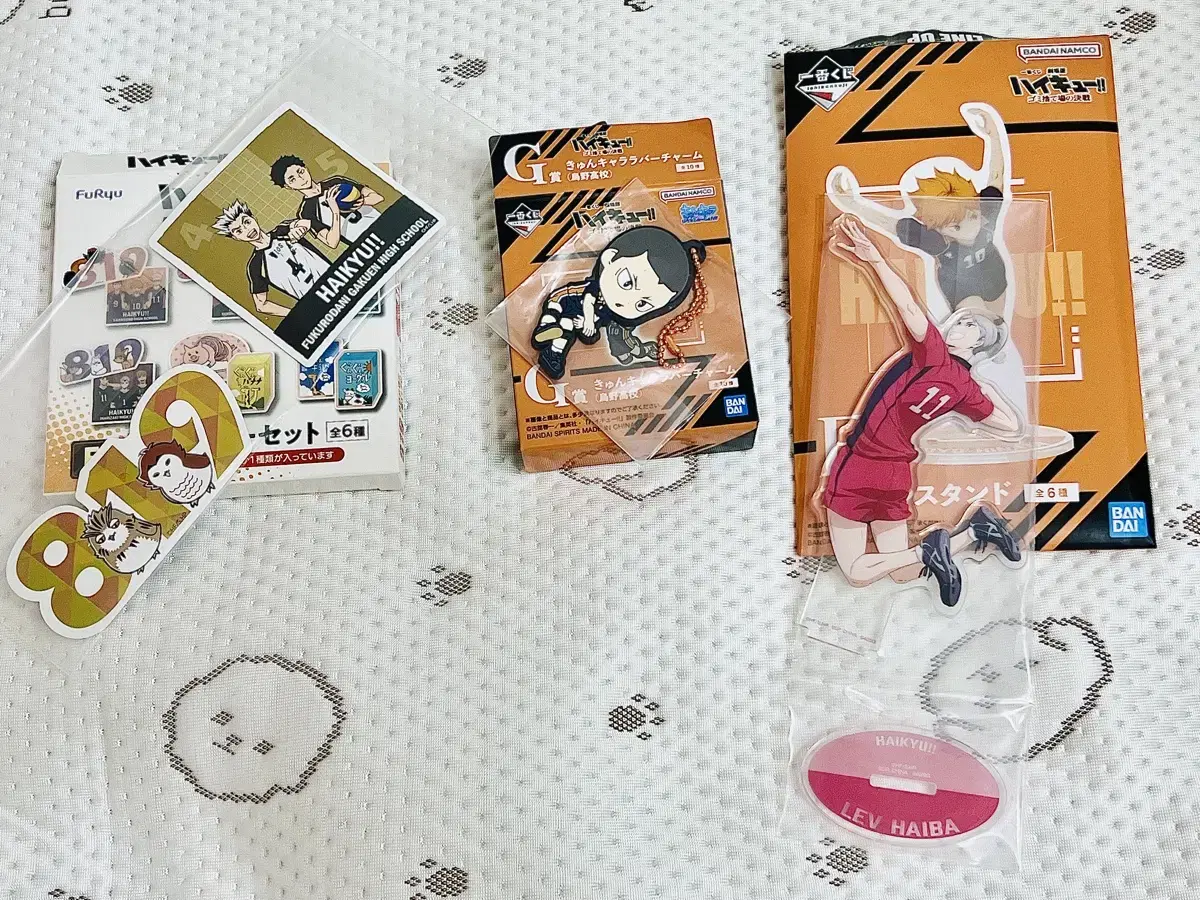 Haikyuu acrylic, strap, sticker unsealed