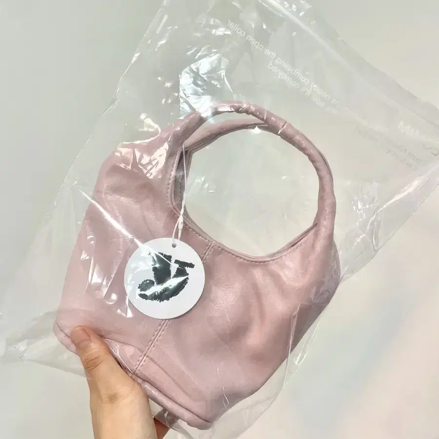 (미개봉) 여밈 가방 96000원 micro vase bag (crink