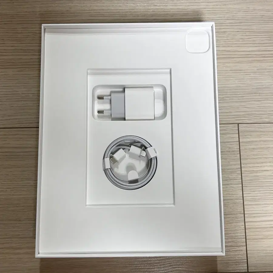 ipad pro 12.9 5세대 256GB cellular (풀박+리퍼)